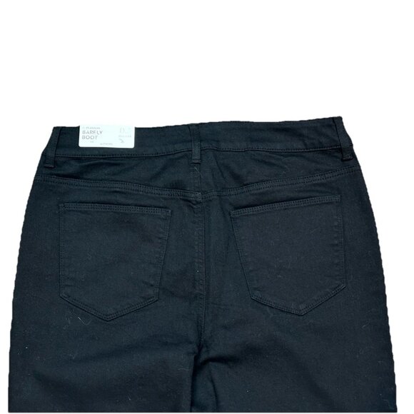 NWT Chicos The Platinum Barely Boots 0.5 Regular Black - Size 6 / Small - Picture 8 of 14